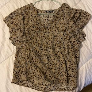 Leppard Blouse with Ruffles and Buttons